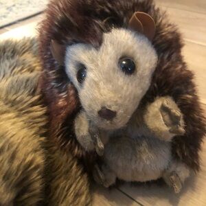 Folkmanis Hedgehog 🦔 + friendly sloth by fauna🦥 PUPPETS